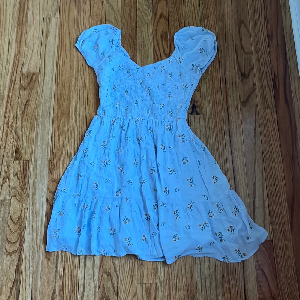 This beautiful light blue dress is from Hollister. Size medium. Light and flowy.